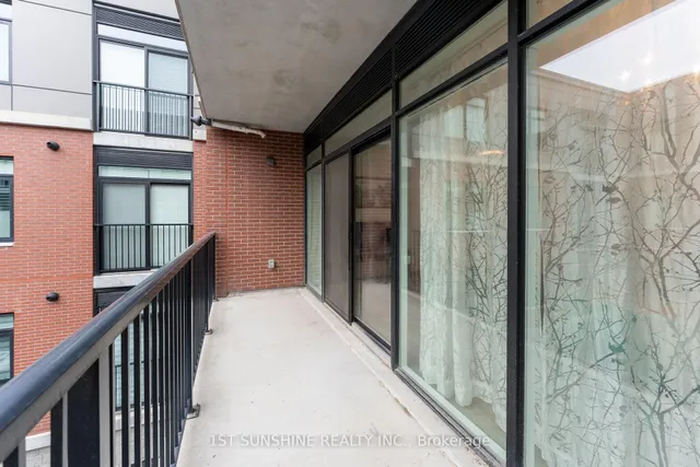 Additional image 27 of 1 Redfern Ave Unit 322