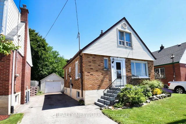 31 Russell St