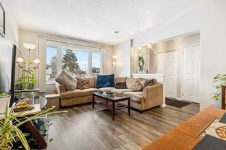 Additional image 3 of 120 Seneca Ave