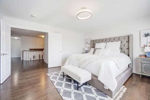 Additional image 22 of 12 ACTION Dr