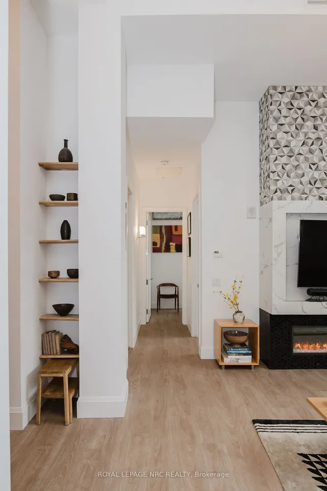 Additional image 17 of 118 King St Unit LPH13