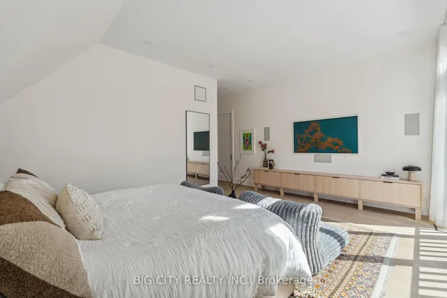 Additional image 39 of 75 Lawrence Cres