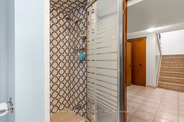 Additional image 35 of 43 Seaton Place Dr