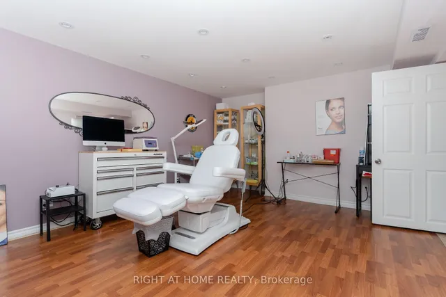 Additional image 28 of 267 Finch ave west N/A