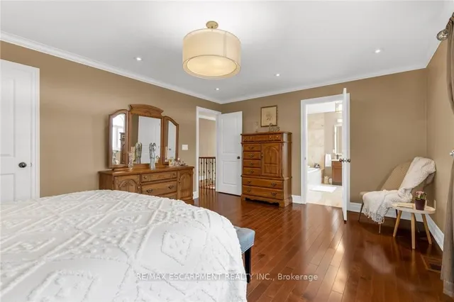 Additional image 19 of 1705 Upper Wellington St