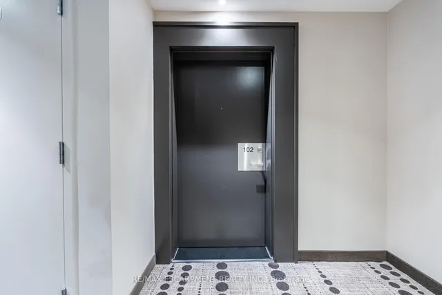 Additional image 5 of 4040 UPPER MIDDLE Rd Unit 102