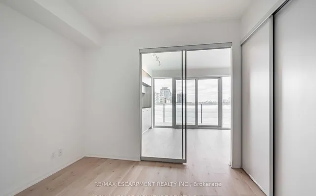 Additional image 17 of 99 Foxbar Rd Unit 1107