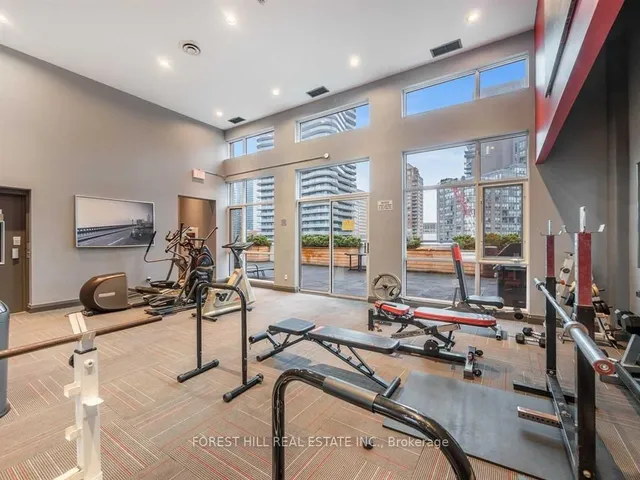 Additional image 32 of 8 Wellesley St Unit PH7