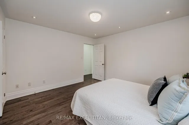 Additional image 26 of 498 Thomas Slee Dr