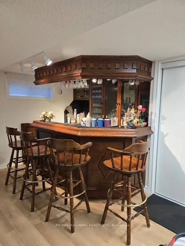 Additional image 3 of 3105 St Clair Ave