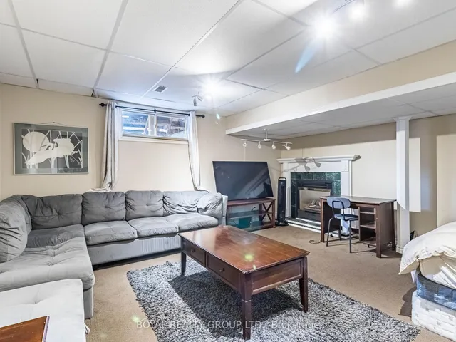 Additional image 31 of 57 Hickorybush Ave