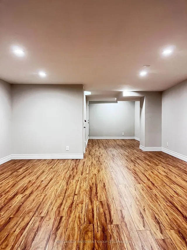 Additional image 32 of 2395 Curtis Rd