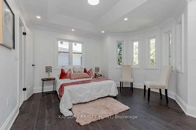 Additional image 17 of 137 Mcmurchy Ave