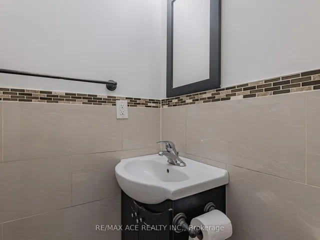 Additional image 11 of 504 Midland Ave