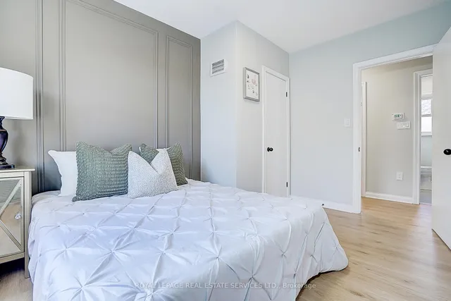 Additional image 23 of 8 Bellvare Cres