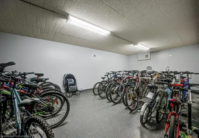 Additional image 20 of 71 Vanier Dr Unit 109