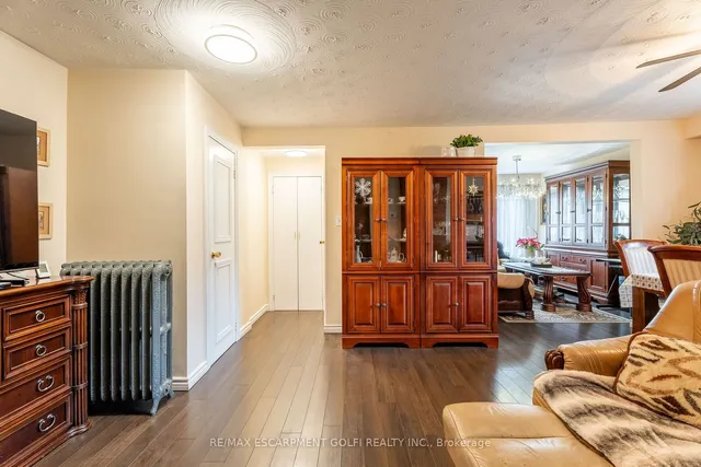 Additional image 11 of 439 KING WILLIAM St