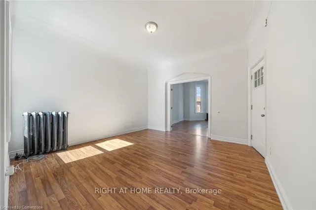 Additional image 5 of 136 Macnab St