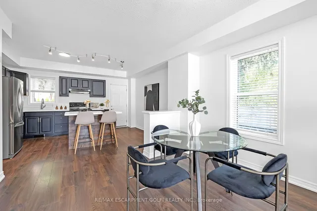 Additional image 7 of 47 Burlington St