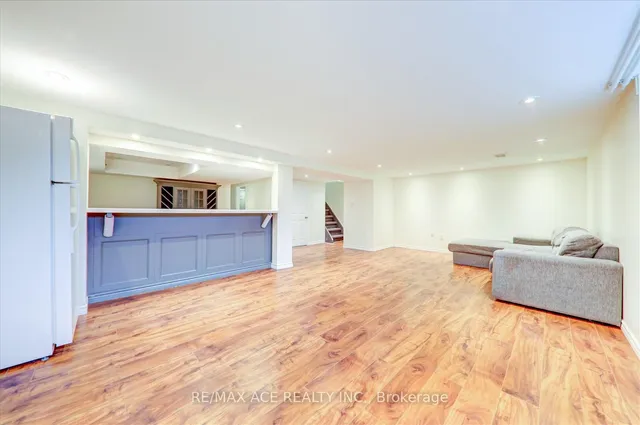 Additional image 26 of 20 Blakemanor Blvd