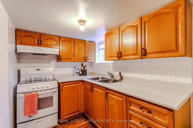 Additional image 31 of 330 Strathmore Blvd