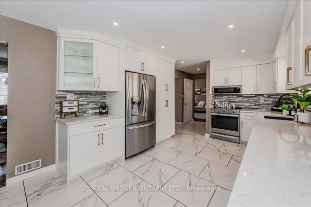 Additional image 15 of 60 Silverspring Cres