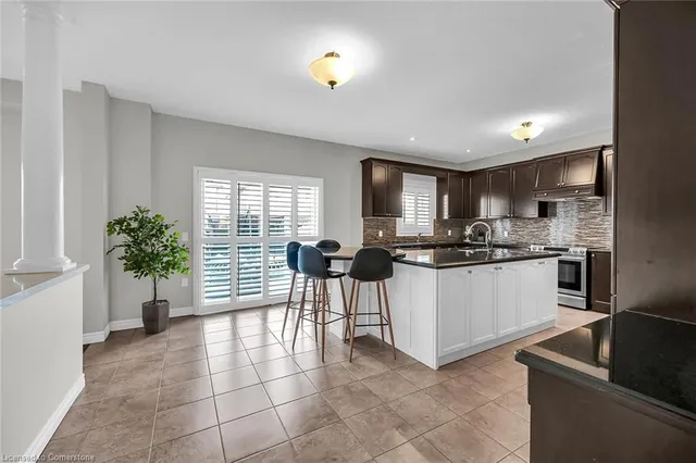 Additional image 14 of 21 Alden St