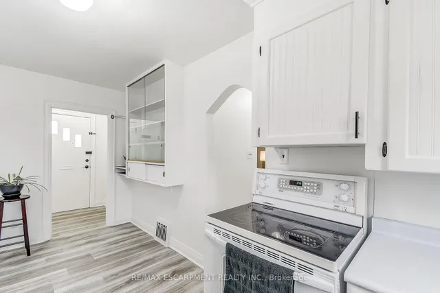 Additional image 13 of 14 WALKER Ave