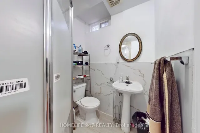 Additional image 37 of 38 Deanscroft Sq