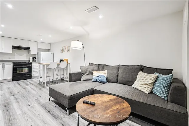 Additional image 28 of 2285 Sunnydale Dr