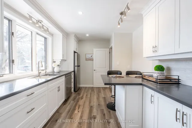 Additional image 10 of 28 Mountainview Rd