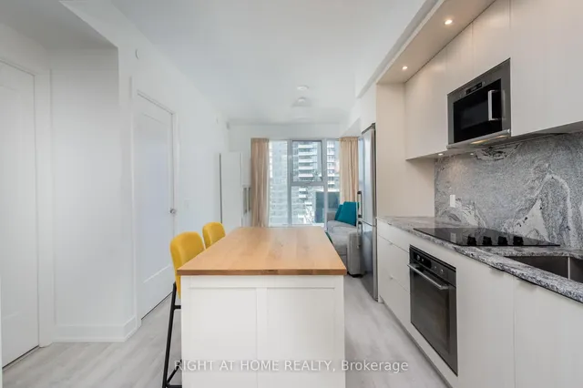 Additional image 12 of 30 Inn On The Park Dr Unit 3101