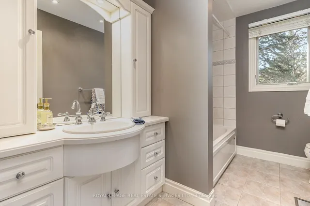 Additional image 34 of 25 Vancho Cres