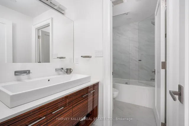 Additional image 22 of 313 Hillhurst Blvd