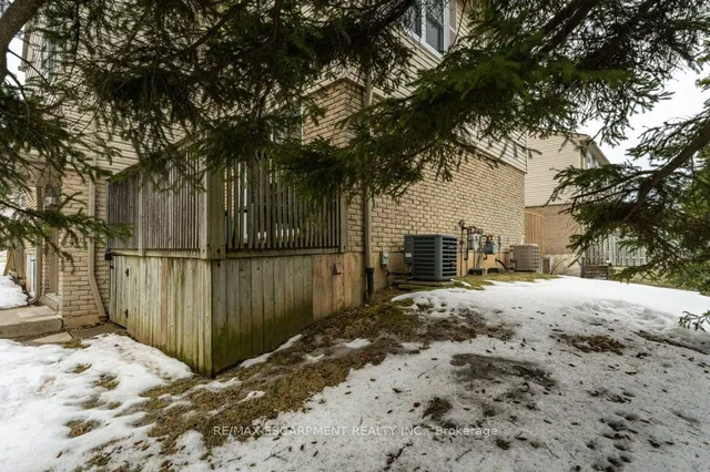 Additional image 8 of 1300 Upper Ottawa St Unit 49