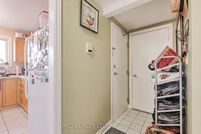 Additional image 38 of 657 Evans Ave