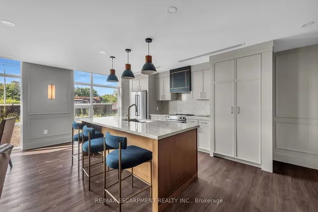 Additional image 30 of 460 Dundas St Unit 122