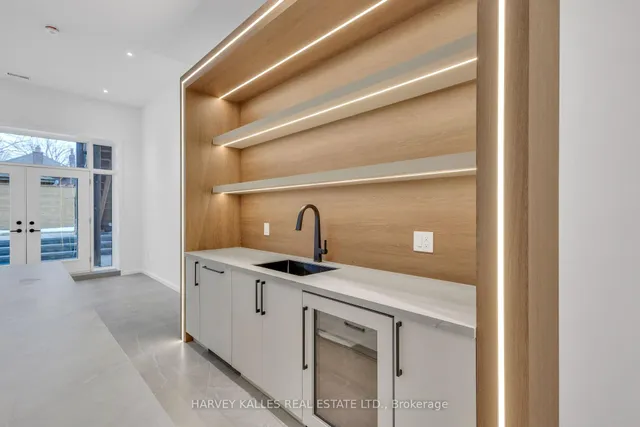 Additional image 42 of 187 Roe Ave