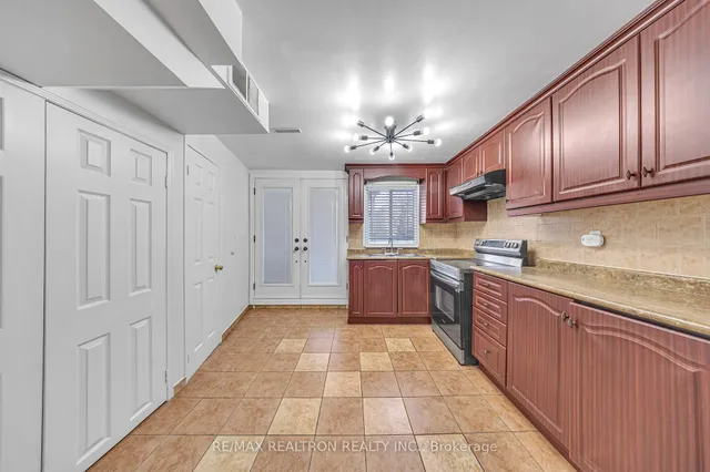 Additional image 8 of 75 Grayson Cres