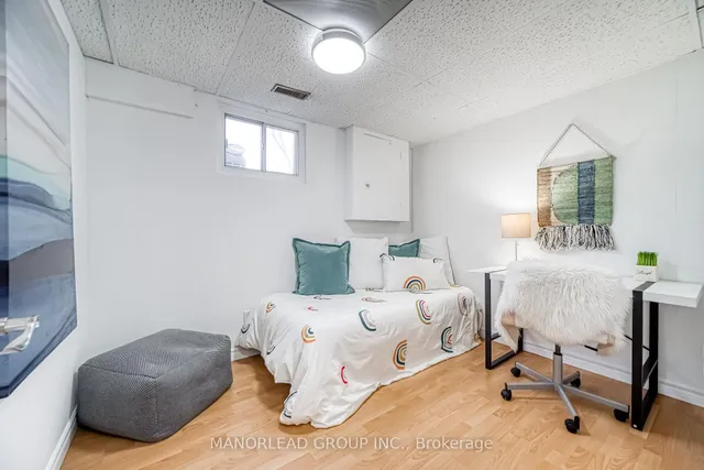 Additional image 34 of 28 Kingslake Rd