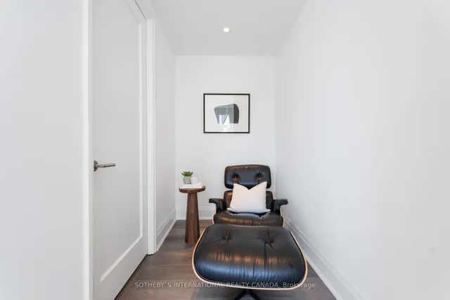 Additional image 28 of 63 St. Mary St Unit TH 5