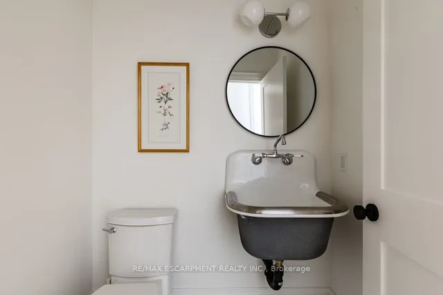 Additional image 24 of 45 PARK St