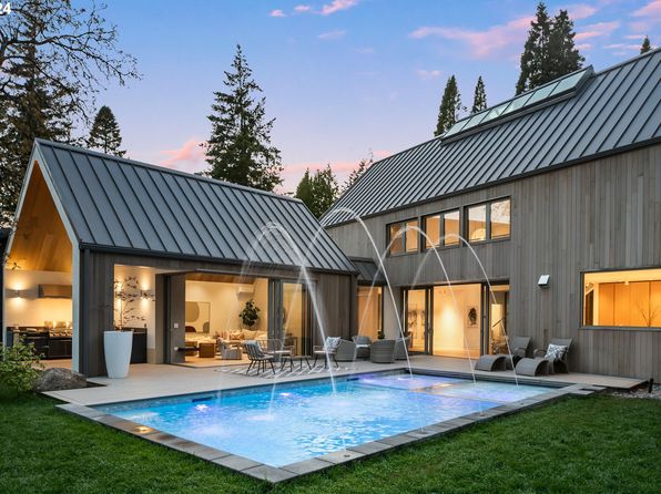 948 S Palatine Hill Rd, Portland, OR 97219