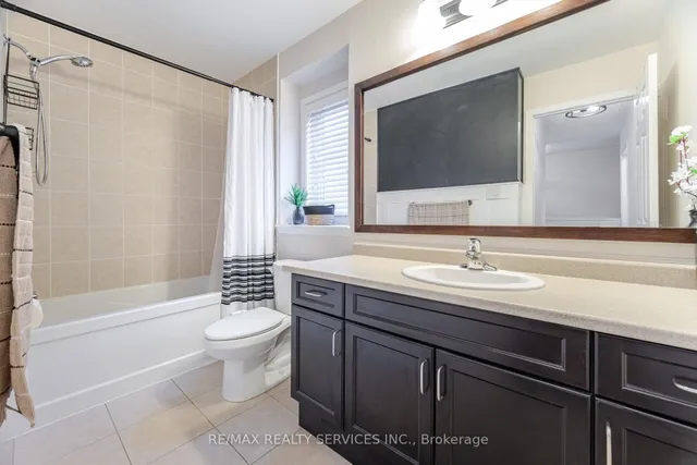 Additional image 34 of 14 Allium Rd