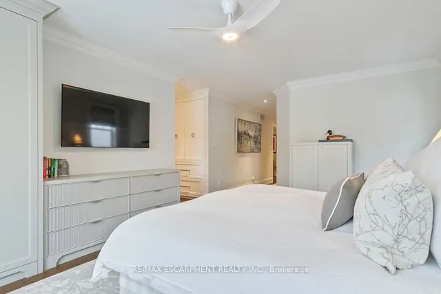 Additional image 22 of 534 Emerald St