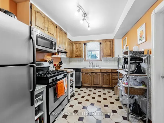 Additional image 9 of 948 Pape Ave