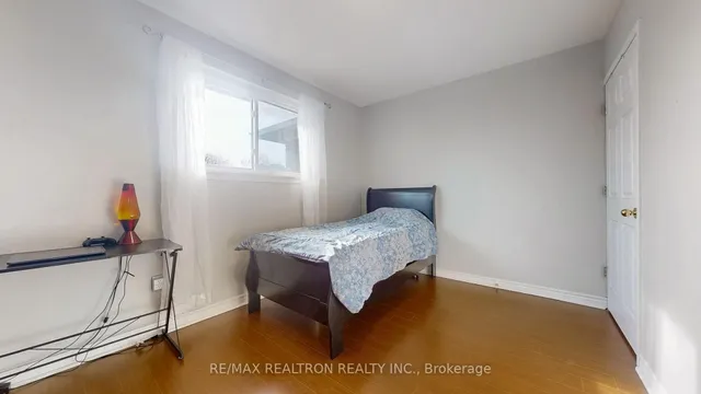 Additional image 14 of 91 Tineta Cres