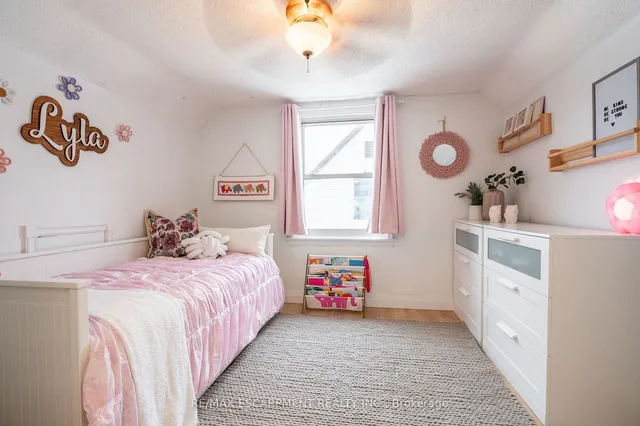 Additional image 28 of 351 Queensdale Ave