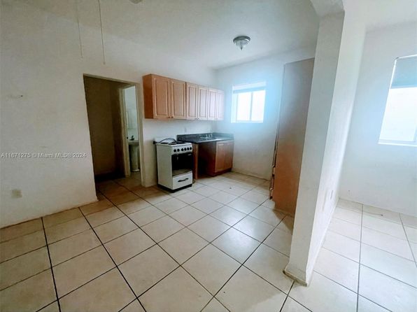 1021 NW 3rd St APT 308, Miami, FL 33128