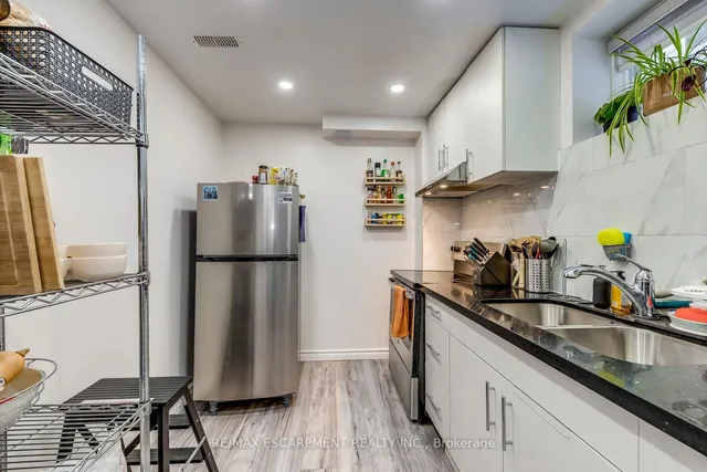 Additional image 38 of 258 Humphrey St